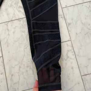 Lululemon Size 6 Sheer Cutout Leggings